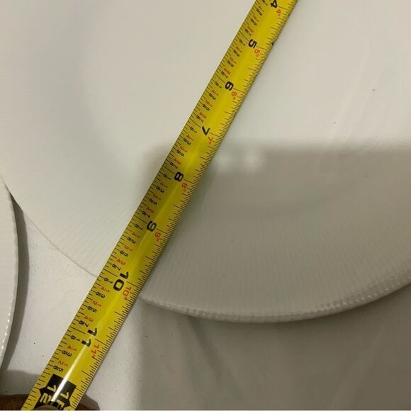 Fine Porcelain China Ascot Set of 2 White Dinner Plates 10 1/4" Japan A11 - Picture 7 of 8